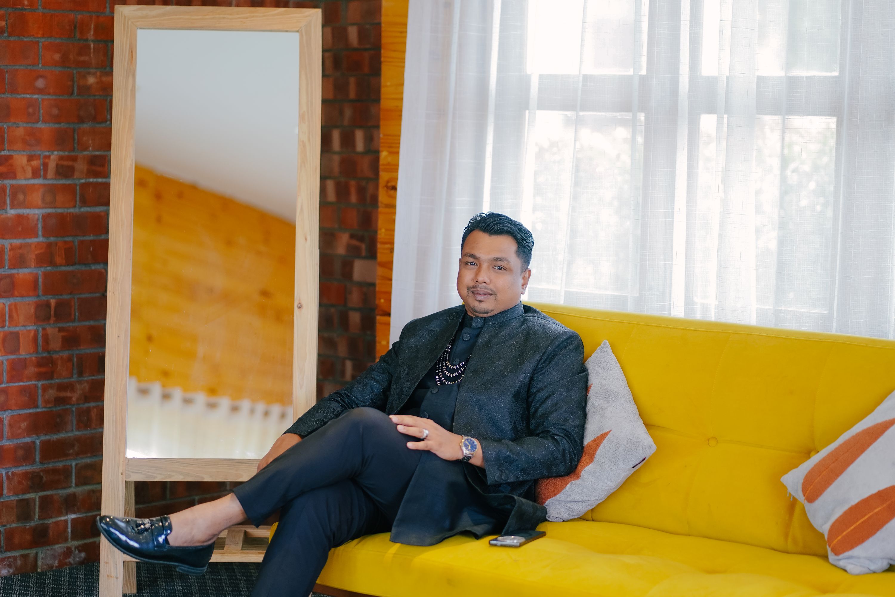 Mr Salim Akbar